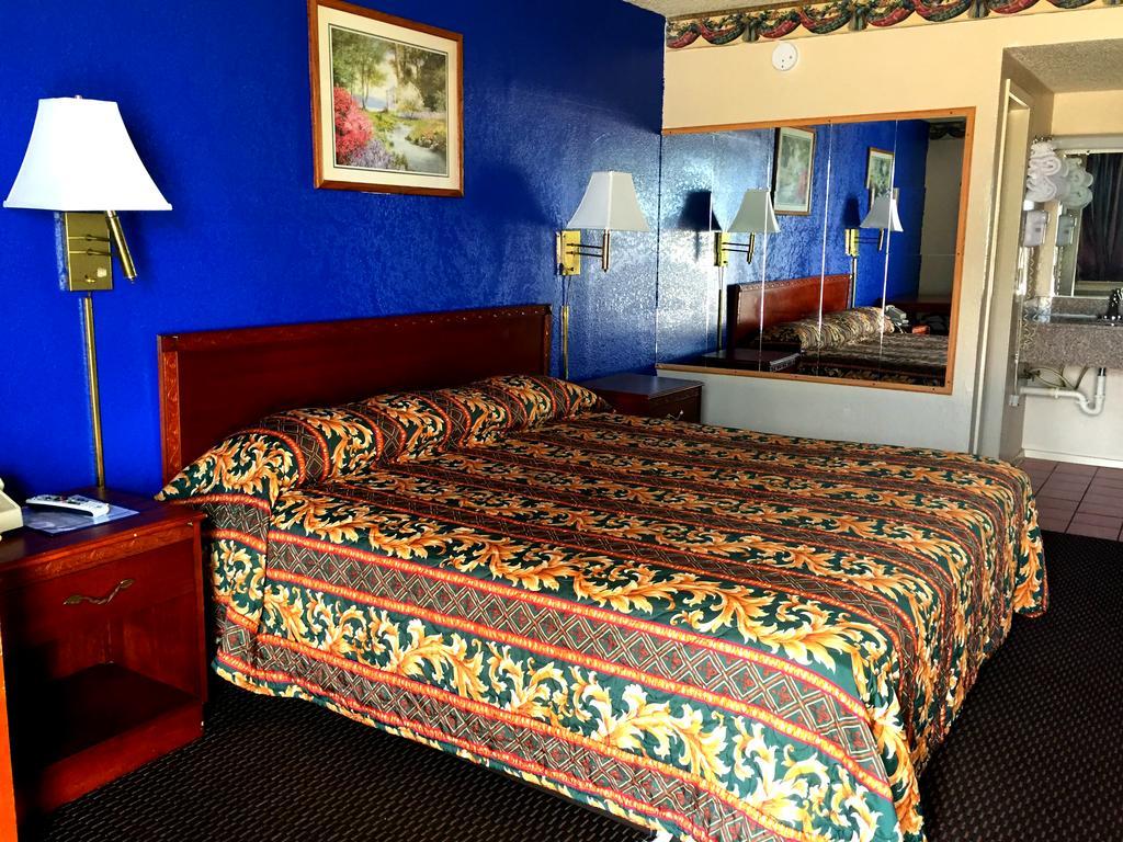 Crown Inn Grand Prairie Eksteriør billede